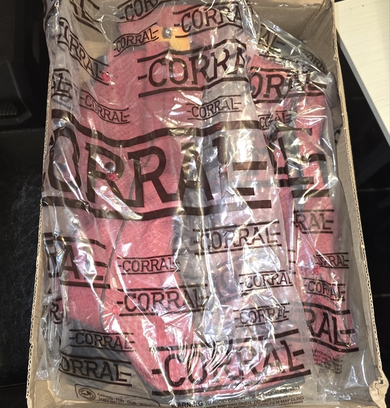 Red python tall top full exotic - Picture 5 of 6